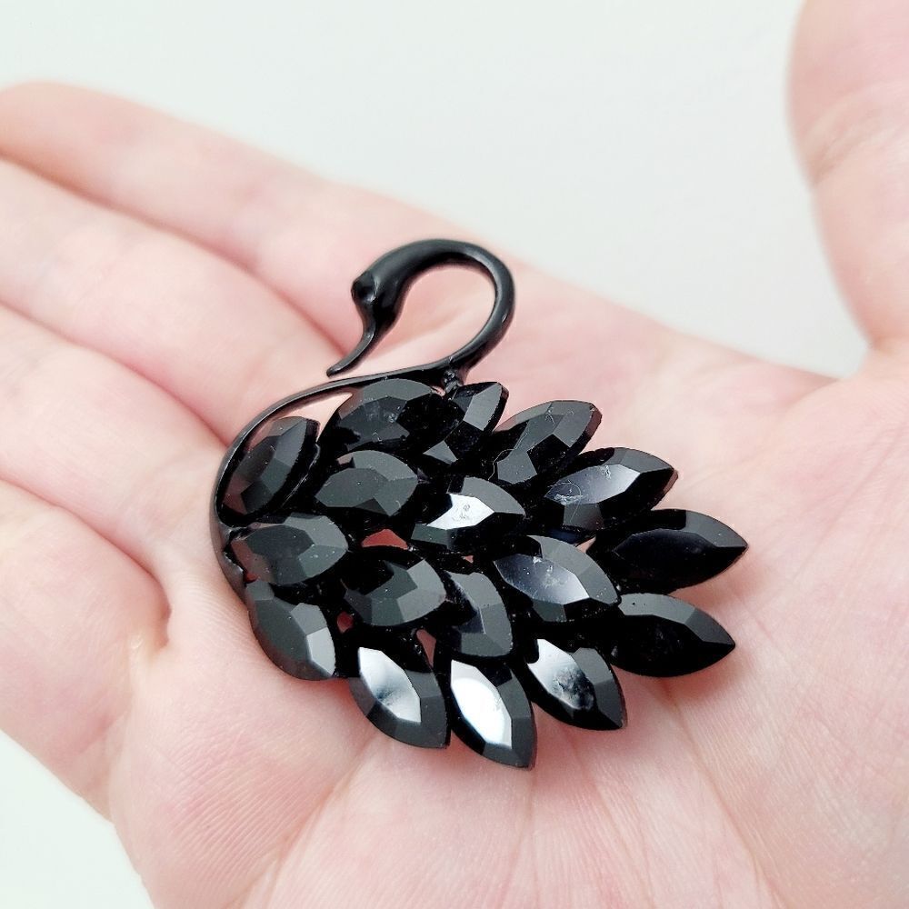 Brand New Black Swan Brooch Pin